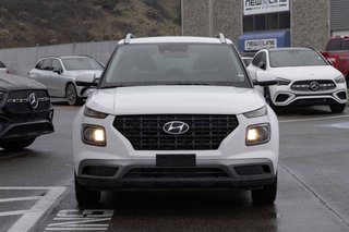 2023 Hyundai Venue FWD Preferred in Kamloops, British Columbia - 2 - w320h240px