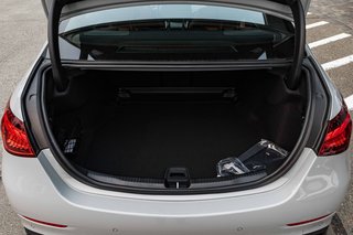 2026 Mercedes-Benz C-Class 300 4MATIC Sedan in Kamloops, British Columbia - 5 - w320h240px
