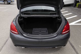 2015 Mercedes-Benz C300 4MATIC Sedan in Kamloops, British Columbia - 5 - w320h240px