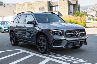 2026 Mercedes-Benz GLB 250 4MATIC SUV in Kamloops, British Columbia - 3 - w320h240px