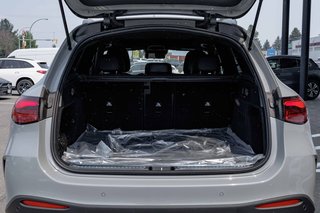 2026 Mercedes-Benz GLC 300 4MATIC SUV in Kamloops, British Columbia - 5 - w320h240px