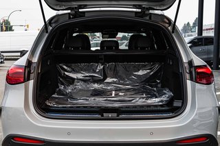 2026 Mercedes-Benz GLC 300 4MATIC SUV in Kamloops, British Columbia - 5 - w320h240px