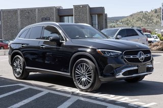 2024 Mercedes-Benz GLC300 4MATIC SUV in Kamloops, British Columbia - 3 - w320h240px