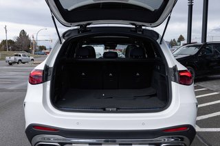 2025 Mercedes-Benz GLC300 4MATIC SUV in Kamloops, British Columbia - 5 - w320h240px