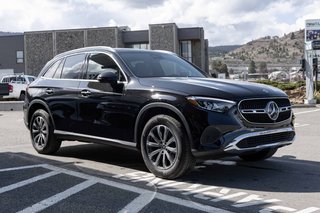 2025 Mercedes-Benz GLC300 4MATIC SUV in Kamloops, British Columbia - 3 - w320h240px