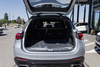 2025 Mercedes-Benz GLC300 4MATIC SUV in Kamloops, British Columbia - 5 - w320h240px