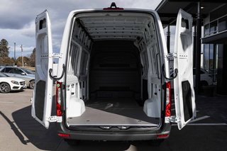 2026 Mercedes-Benz Sprinter 2500 144 Wheelbase High Roof RWD in Kamloops, British Columbia - 6 - w320h240px