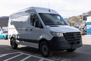 2026 Mercedes-Benz Sprinter 2500 144 Wheelbase High Roof RWD in Kamloops, British Columbia - 3 - w320h240px