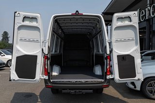 2026 Mercedes-Benz Sprinter 2500 170 Wheelbase High Roof AWD in Kamloops, British Columbia - 5 - w320h240px