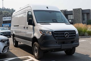 2026 Mercedes-Benz Sprinter 2500 170 Wheelbase High Roof AWD in Kamloops, British Columbia - 3 - w320h240px