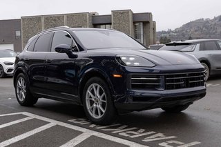2024 Porsche Cayenne AWD in Kamloops, British Columbia - 3 - w320h240px