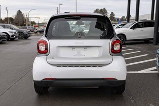 2016 smart fortwo pure cpé in Kamloops, British Columbia - 4 - w320h240px