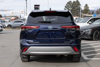 2021 Toyota Highlander hybrid Limited AWD in Kamloops, British Columbia - 4 - w320h240px