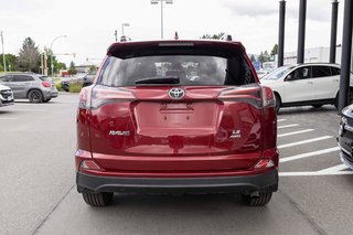 2018 Toyota RAV4 AWD LE in Kamloops, British Columbia - 4 - w320h240px