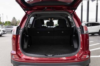 2018 Toyota RAV4 AWD LE in Kamloops, British Columbia - 5 - w320h240px
