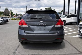 2009 Toyota Venza FWD V6 in Kamloops, British Columbia - 4 - w320h240px