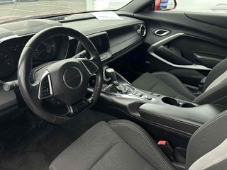2018 Chevrolet Camaro in Quebec, Quebec - 6 - w320h240px