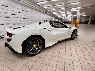 Ferrari F8 SPIDER  2023 à Québec, Québec - 3 - w320h240px