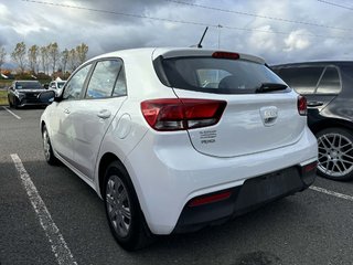 2022 Kia Rio 5-door in Quebec, Quebec - 6 - w320h240px