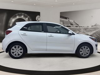 Kia Rio 5-door  2022 à Québec, Québec - 4 - w320h240px