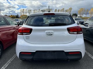 2022 Kia Rio 5-door in Quebec, Quebec - 5 - w320h240px