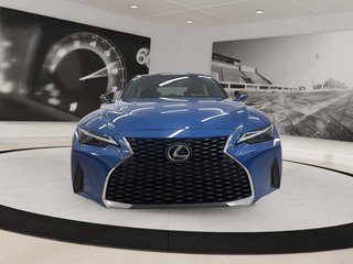 2023 Lexus IS in Quebec, Quebec - 2 - w320h240px