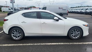 2024 Mazda 3 Sport in Quebec, Quebec - 4 - w320h240px