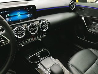 Mercedes-Benz A-Class  2022 à Québec, Québec - 14 - w320h240px
