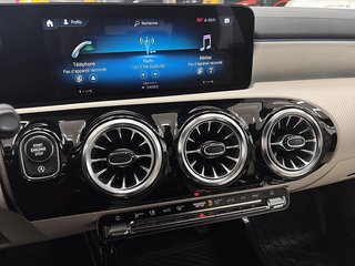 Mercedes-Benz CLA  2023 à Québec, Québec - 15 - w320h240px