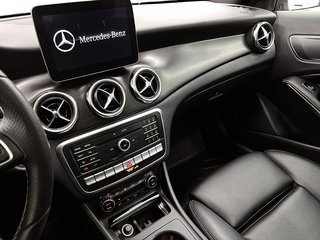 Mercedes-Benz GLA  2018 à Québec, Québec - 13 - w320h240px