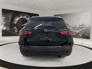 Mercedes-Benz GLA  2021 à Québec, Québec - 6 - w320h240px