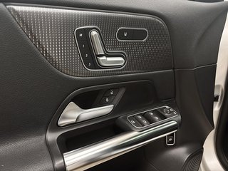 Mercedes-Benz GLA  2021 à Québec, Québec - 9 - w320h240px