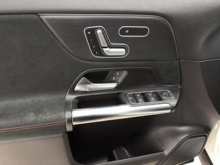 Mercedes-Benz GLA  2022 à Québec, Québec - 9 - w320h240px