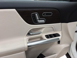 Mercedes-Benz GLA  2024 à Québec, Québec - 9 - w320h240px