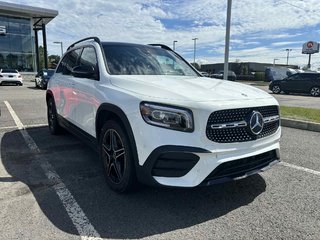 Mercedes-Benz GLB  2022 à Québec, Québec - 3 - w320h240px