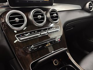 2019 Mercedes-Benz GLC in Quebec, Quebec - 16 - w320h240px