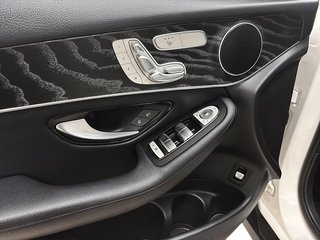 Mercedes-Benz GLC  2020 à Québec, Québec - 9 - w320h240px