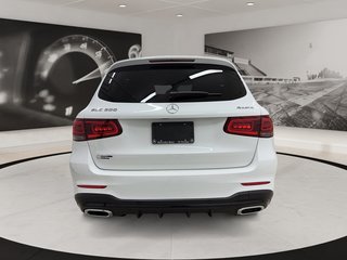 Mercedes-Benz GLC  2022 à Québec, Québec - 6 - w320h240px