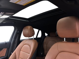 2023 Mercedes-Benz GLC in Quebec, Quebec - 11 - w320h240px