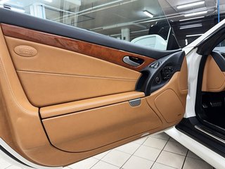 2011 Mercedes-Benz SL-Class in Quebec, Quebec - 14 - w320h240px