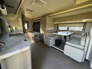 2020 Mercedes-Benz Sprinter Cab Chassis in Quebec, Quebec - 12 - w320h240px