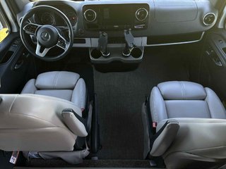2020 Mercedes-Benz Sprinter Cab Chassis in Quebec, Quebec - 21 - w320h240px