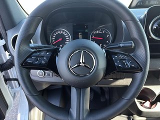 2024 Mercedes-Benz Sprinter Cargo Van in Quebec, Quebec - 14 - w320h240px