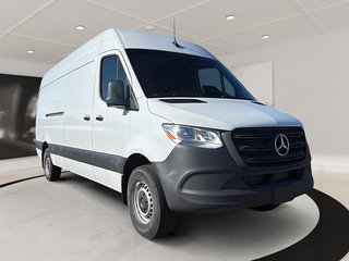 2024 Mercedes-Benz Sprinter Cargo Van in Quebec, Quebec - 5 - w320h240px