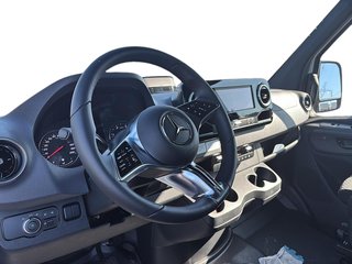 2025 Mercedes-Benz Sprinter Cargo Van in Quebec, Quebec - 12 - w320h240px