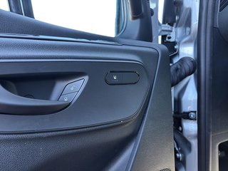2025 Mercedes-Benz Sprinter Cargo Van in Quebec, Quebec - 10 - w320h240px