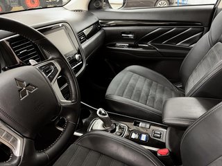 2022 Mitsubishi OUTLANDER PHEV in Quebec, Quebec - 11 - w320h240px