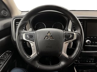 Mitsubishi OUTLANDER PHEV  2022 à Québec, Québec - 12 - w320h240px