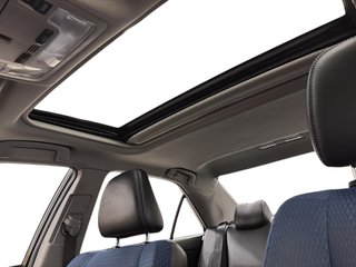 2016 Toyota Camry in Quebec, Quebec - 14 - w320h240px