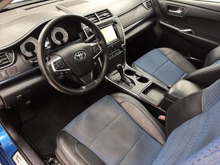 2016 Toyota Camry in Quebec, Quebec - 9 - w320h240px
